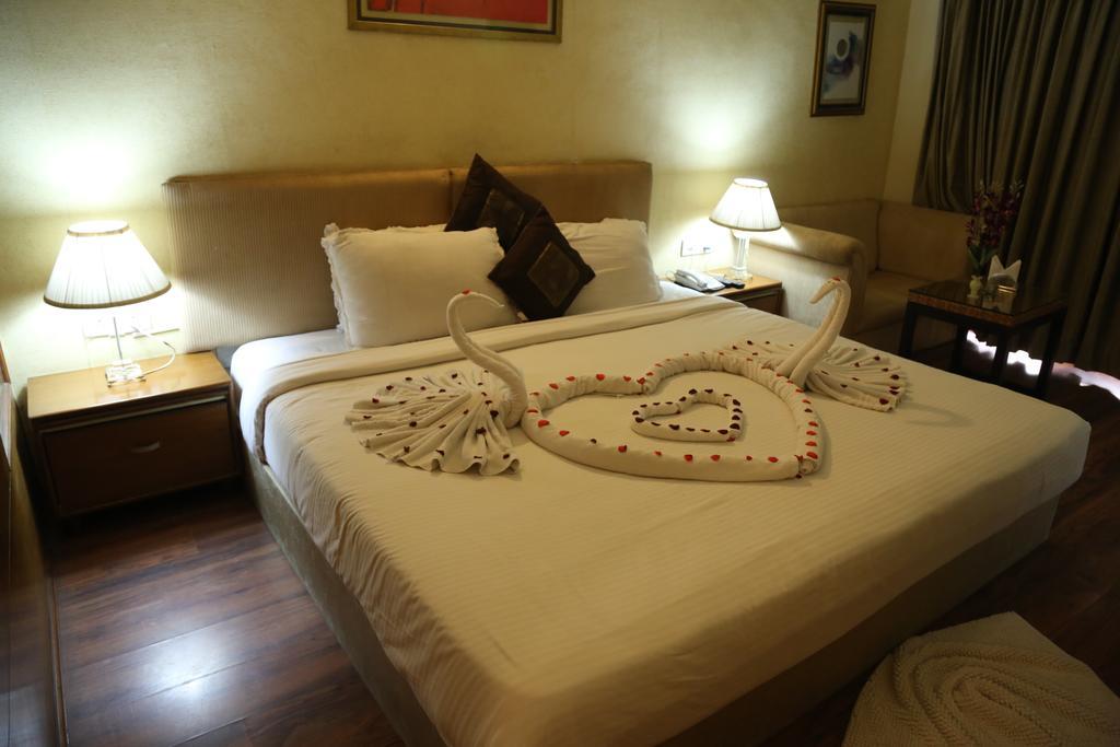 เมิซจูปิเตอร์บิซิเนสแอนด์ลักชัวรีโฮเต็ล Hotel นาสิก ห้อง รูปภาพ