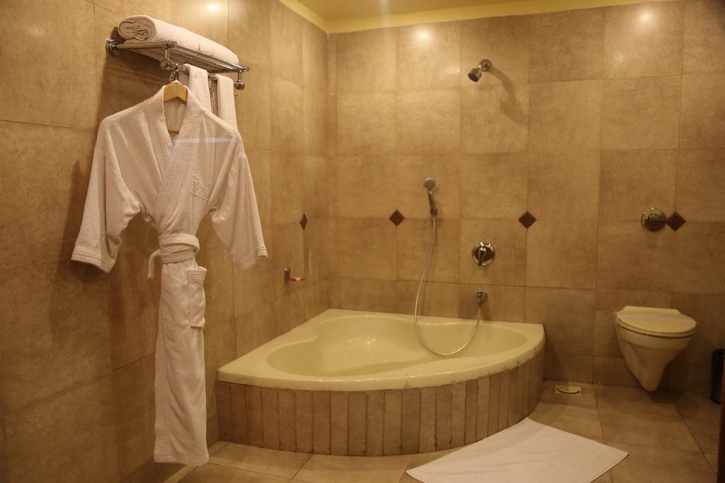 เมิซจูปิเตอร์บิซิเนสแอนด์ลักชัวรีโฮเต็ล Hotel นาสิก ห้อง รูปภาพ